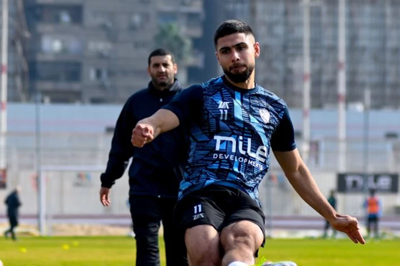 عاد عمر فرج إلى الزمالك بعد انتهاء فترة إعارت...