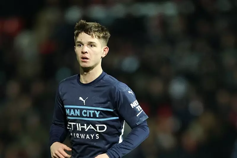 مانشستر سيتي يرفض صفقة بيع جيمس ماكاتي لنوتنج...