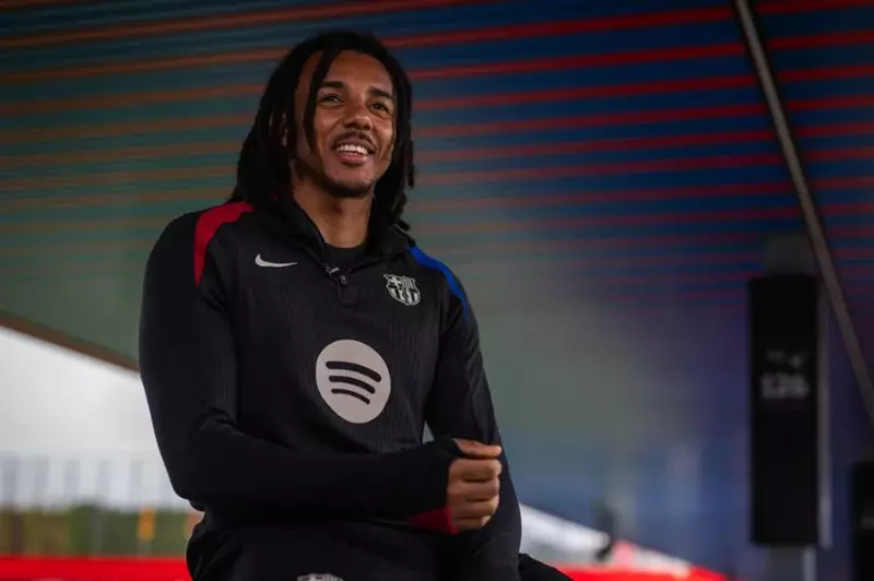 برشلونة يُمدد عقد كوندي.. والتفاصيل حول انتقا...