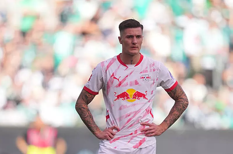 نيوكاسل يفوز بسباق التوقيع مع سيسكو على حساب...