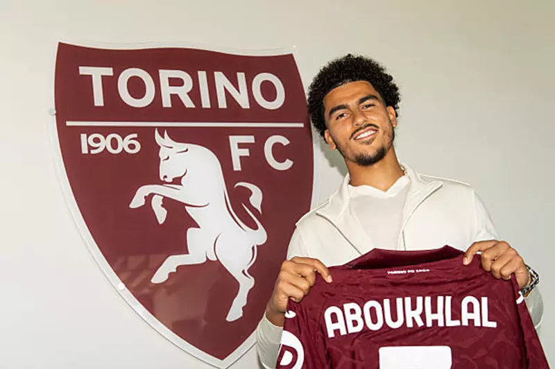 المغربي أبو خلال ينضم إلى نادي تورينو في الدو...