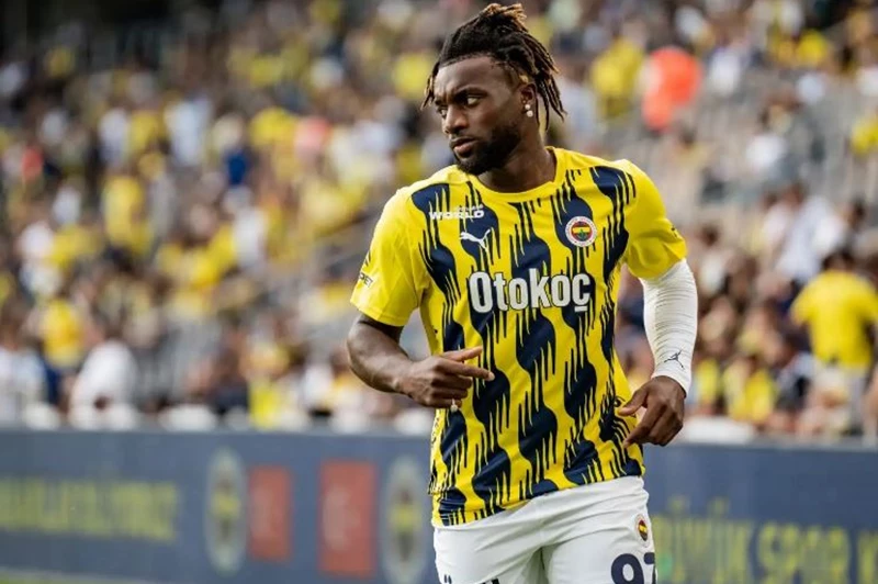 الرياضية: ماكسيمان يخرج من حسابات يايسله في أ...