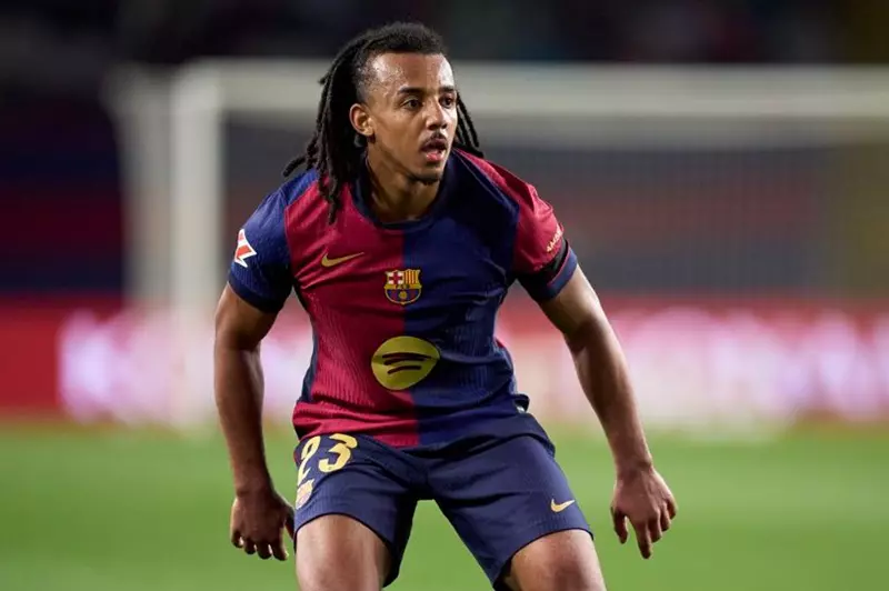 كوندي يُجدد عقده مع برشلونة حتى عام 2030