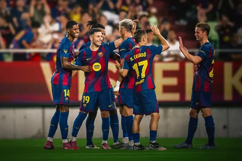 استياء في برشلونة بسبب تصميم القميص الجديد