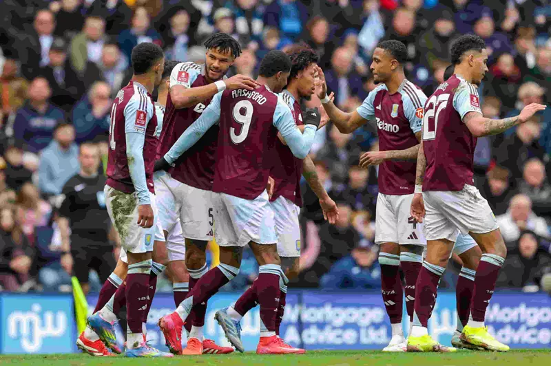 أستون فيلا يرفع عرضه لضم نجم جالاتا سراي التر...