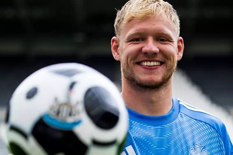 رامسديل ينتقل إلى نيوكاسل في صفقة جديدة