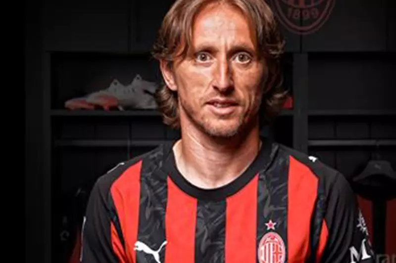 مودريتش يكشف عن دور إبراهيموفيتش وأنشيلوتي في...