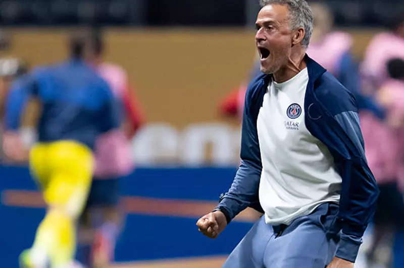 الكرة الذهبية 2025: إنريكي يتصدر قائمة المرشح...