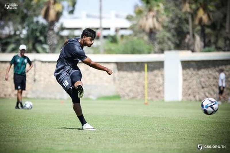 "نقل مؤقت لتسويق اللاعب".. تقارير تونسية تفصح عن تفاصيل اتفاق الأهلي مع النجم الساحلي بخصوص كريستو