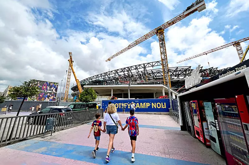 برشلونة يواجه خطر لعب أول أربع مباريات في الدوري على أرض الخصم