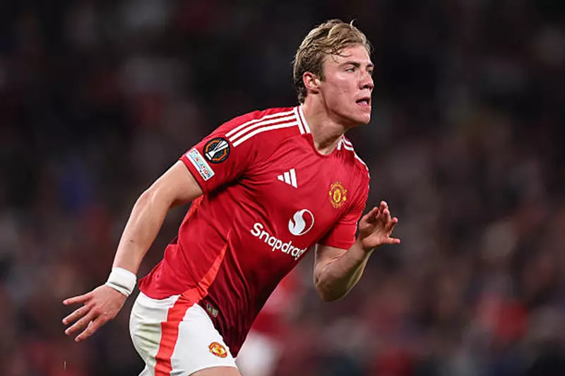 نابولي على وشك إبرام صفقة انتقال هويلوند من م...