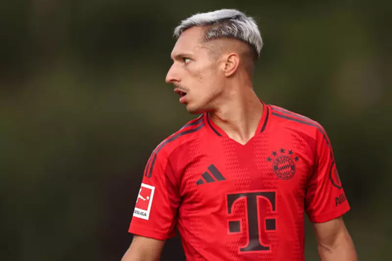 رسميًا.. بايرن ميونخ يعلن عن إرساله لسرقسطة في إعارة إلى سيلتا فيجو