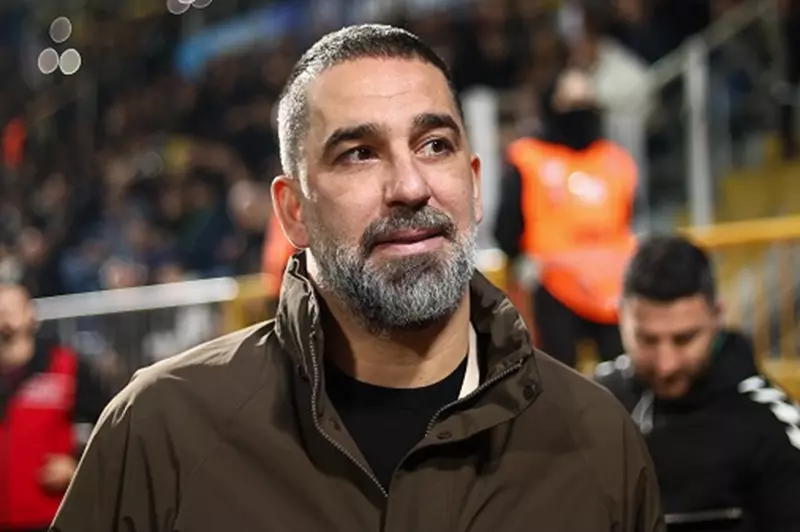 أردا توران يباشر مهمة تدريب شاختار الأوكراني