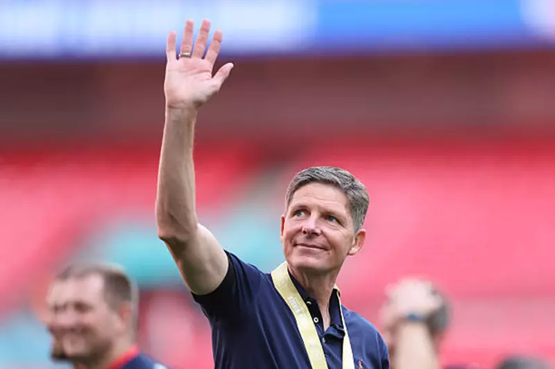 مدرب كريستال بالاس يشيد بجويهي: حاضر معنا رغم...